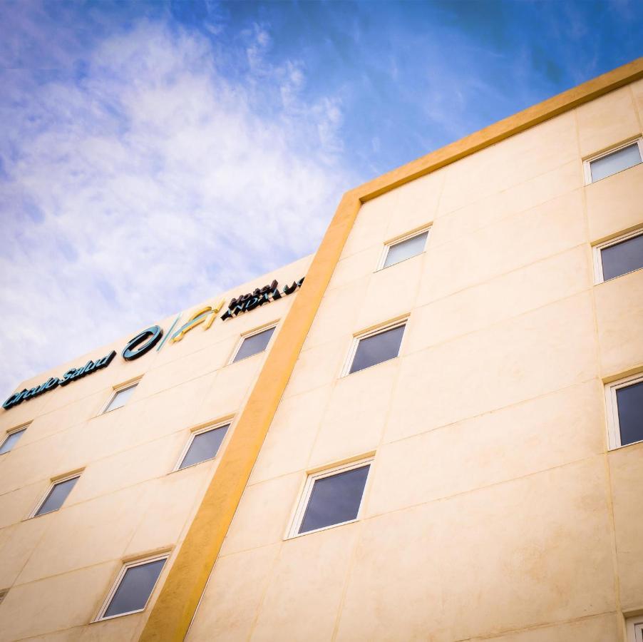 Hotel Andalucia โทร์เรออน ภายนอก รูปภาพ